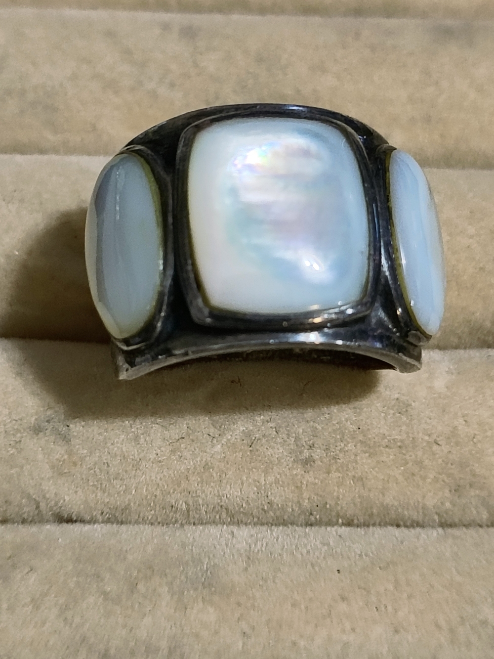 Mother of Pearl Sterling Silver Women's Ring Southwestern Style Size 6 Signed